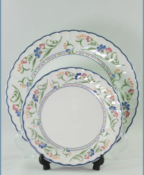 Replacing Staffordshire Hampton Court At ReplacingPieces