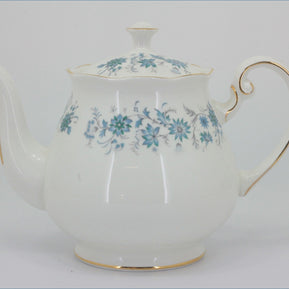 Colclough - Braganza - Teapot