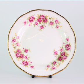 Elizabethan - Queens Rose - 6 5/8
