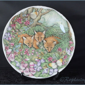Royal Albert - Countryside Friends Collection - Foxes In The Summer Glade