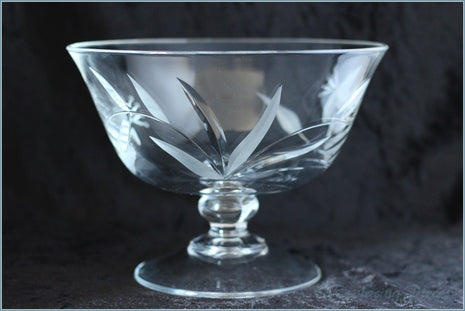 Royal Doulton - Fuschia - Pedestal Bowl