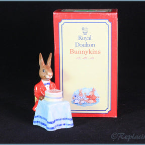 Royal Doulton - Bunnykins - Happy Birthday (DB21)