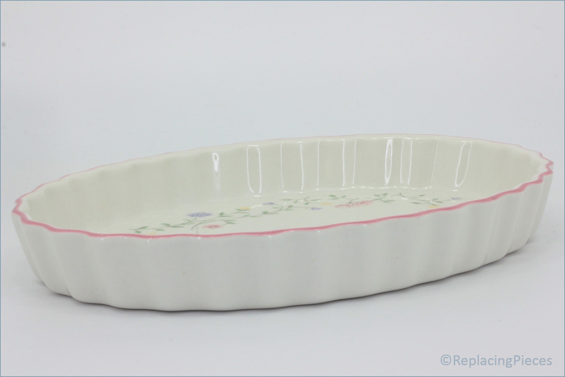 Johnson Brothers  - Summer Chintz - Oval Fluted Roaster