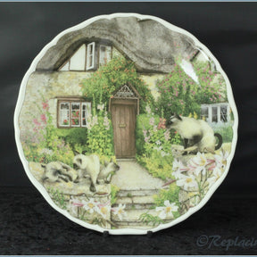Royal Albert - Cats And Cottages - Keeping Watch