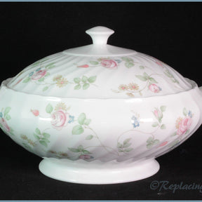 Wedgwood - Rosehip - Lidded Vegetable Dish