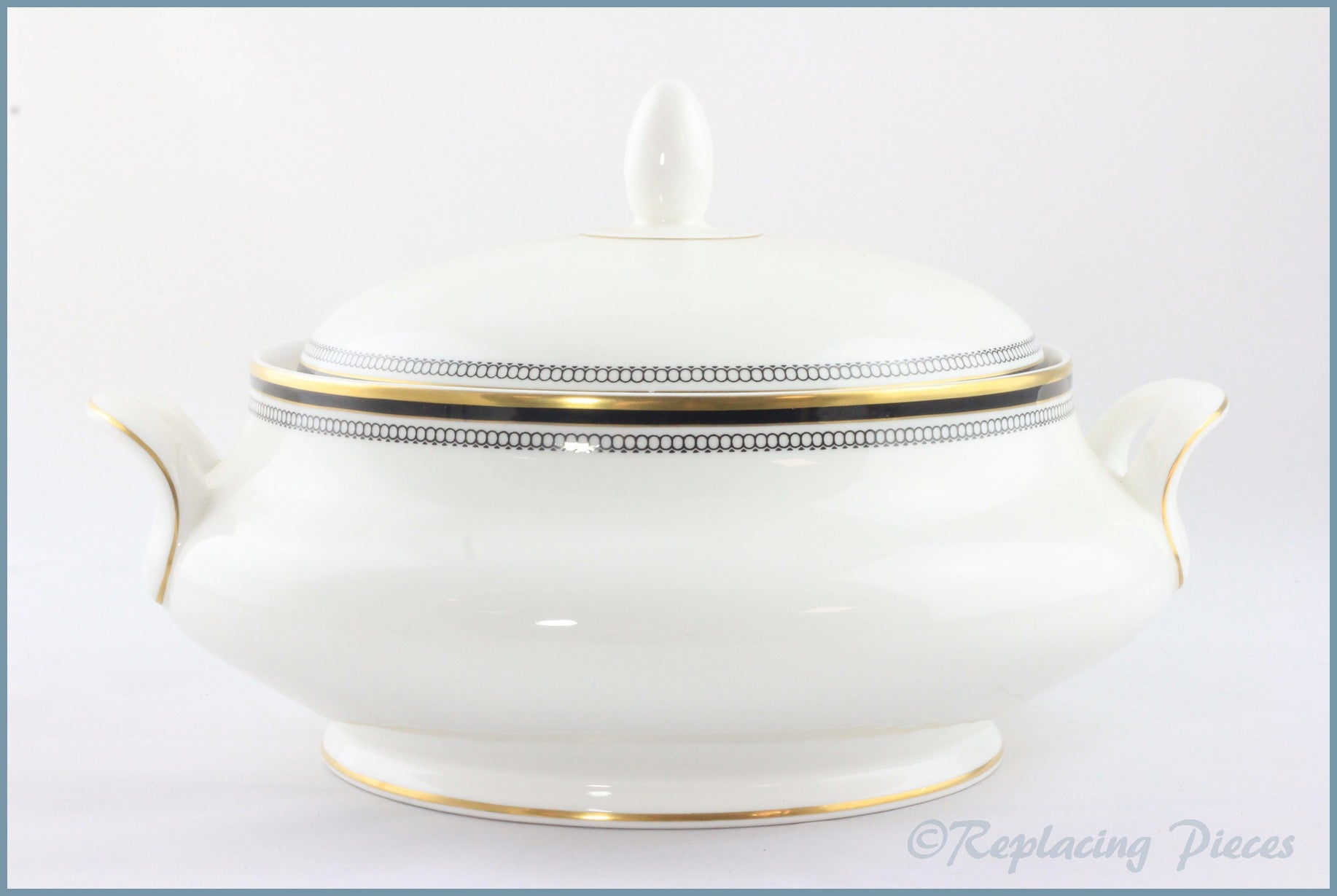 Royal Doulton - Pavanne (H5095) - Lidded Vegetable Dish