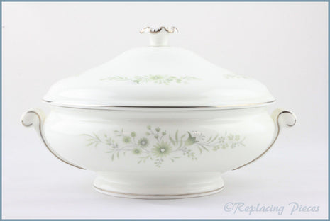Wedgwood - Westbury (R4410) - Lidded Vegetable Dish