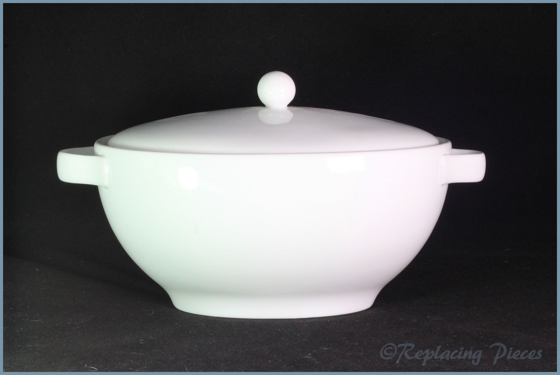 Marks & Spencer - Maxim (Rimmed) - Lidded Vegetable Dish