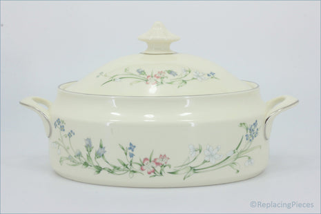 Minton - Brookwood - Lidded Vegetable Dis - Cream-colored ceramic casserole dish with floral patterns on a white background