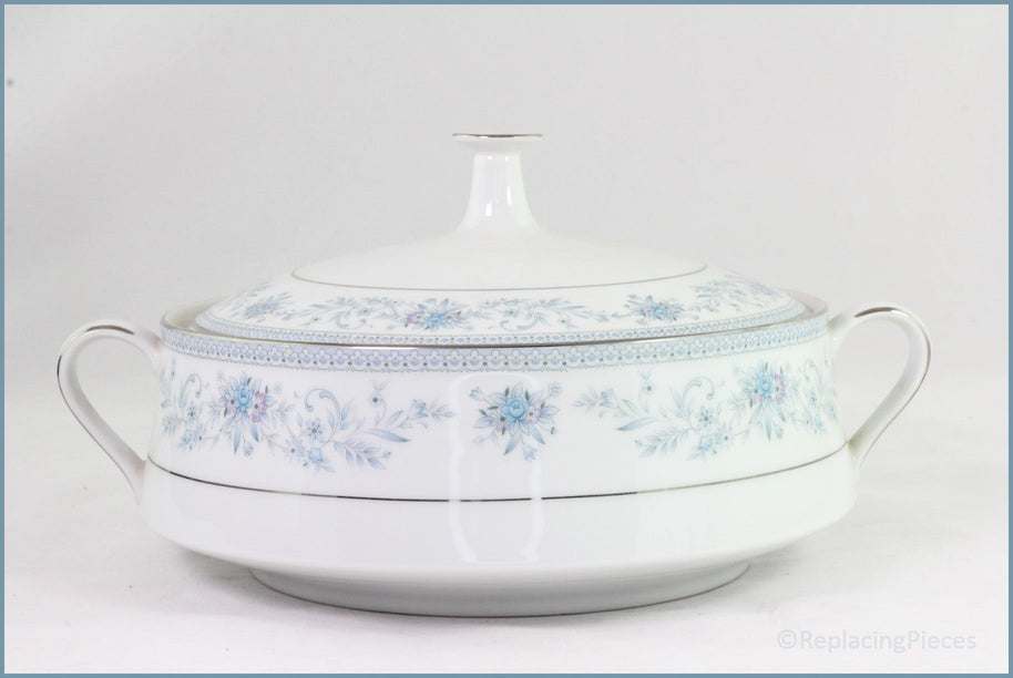 Noritake - Blue Hill - Lidded Vegetable Dish