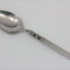Oneida - Artistic - Serving Spoon 