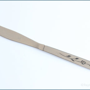 Oneida - Capistrano - Dinner Knife (Pattern On Both Sides Of Handle)