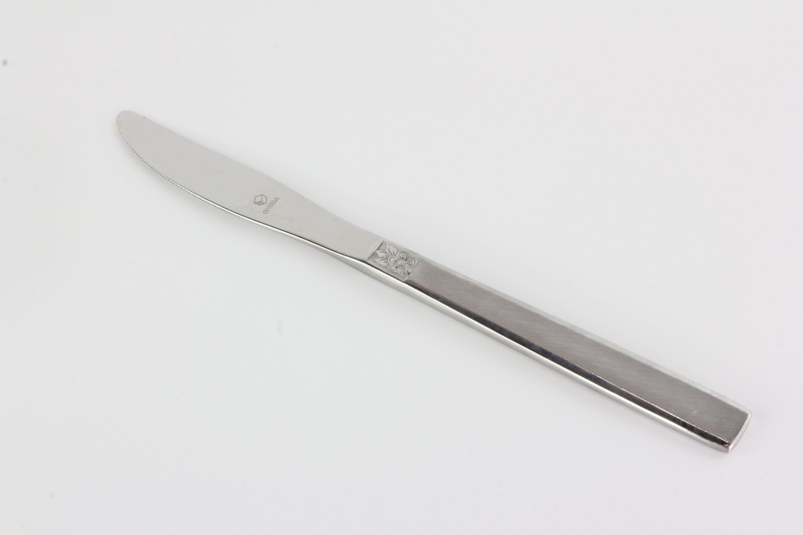 Oneida - Melissa - Dessert Knife