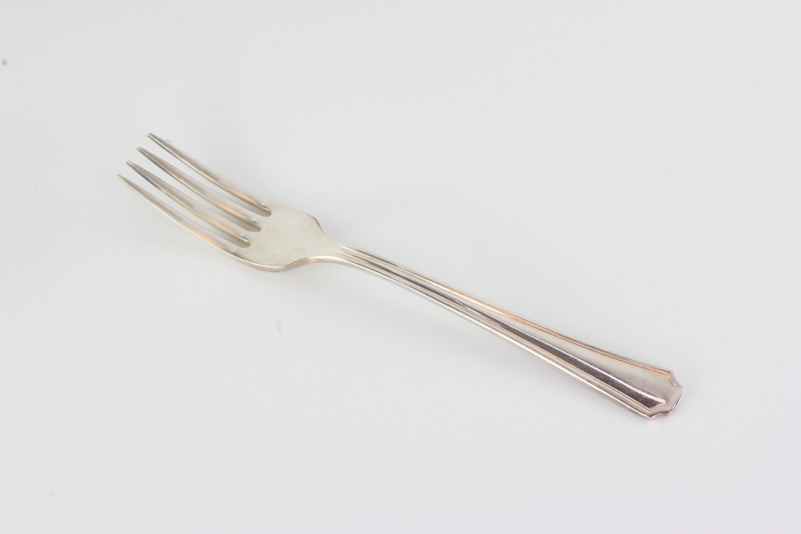 Oneida - Seneca (Community Plate) - 7 1/4
