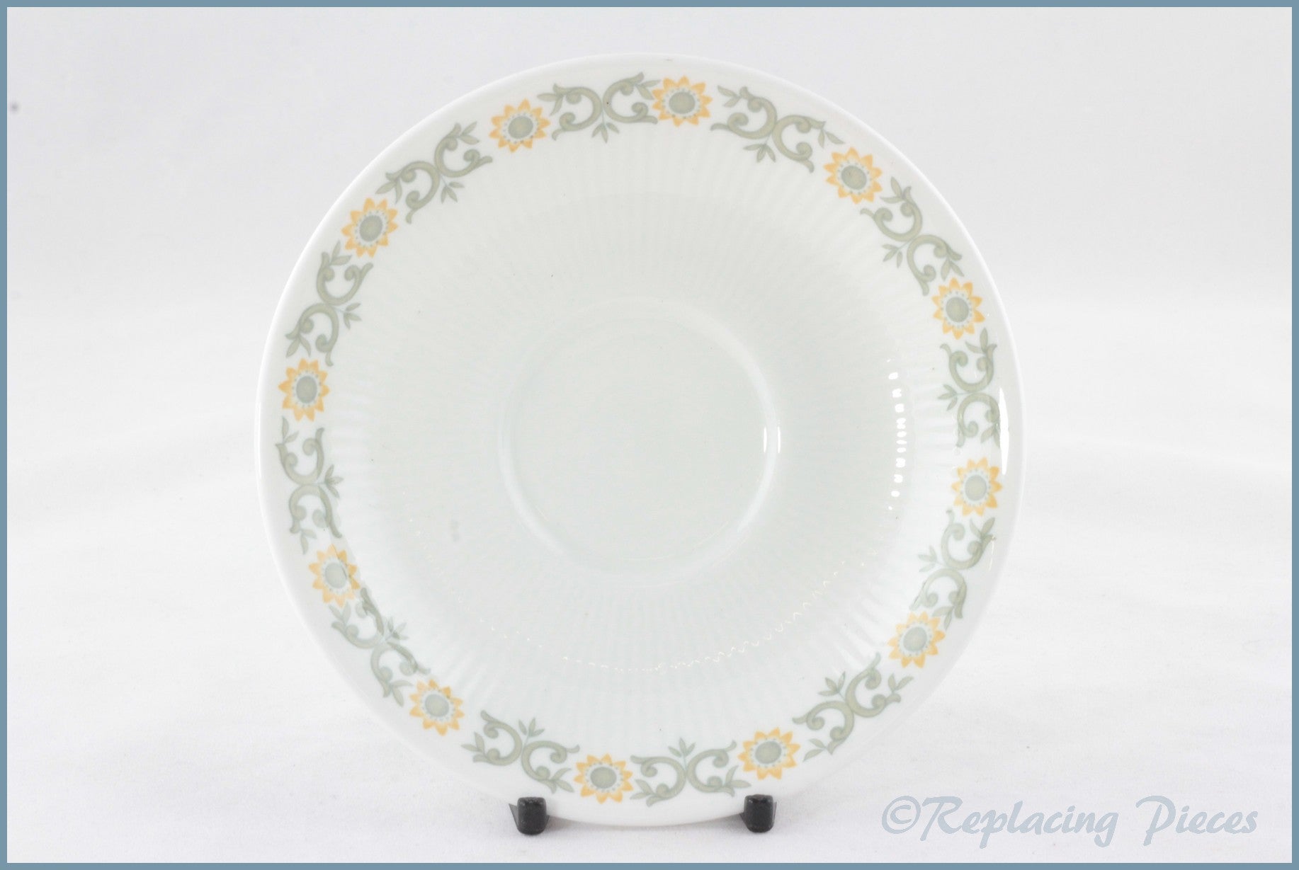 Paragon - Fiona - Tea Saucer