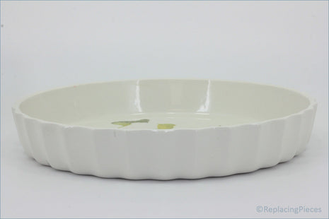 Portmeirion - Pomona - 11" Flan Dish (L'Imperatrice Plum) - White ceramic dish on a light gray background