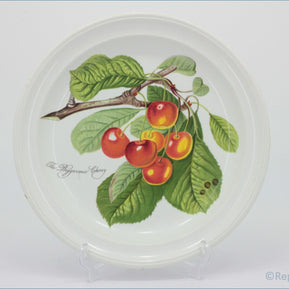 Decorative plate with cherry design on a white background - Portmeirion - Pomona - 8 5/8