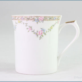 Queens - Garland Rose - Mug (No Gold)