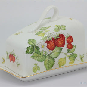 Queens - Virginia Strawberry - Lidded Cheese Wedge