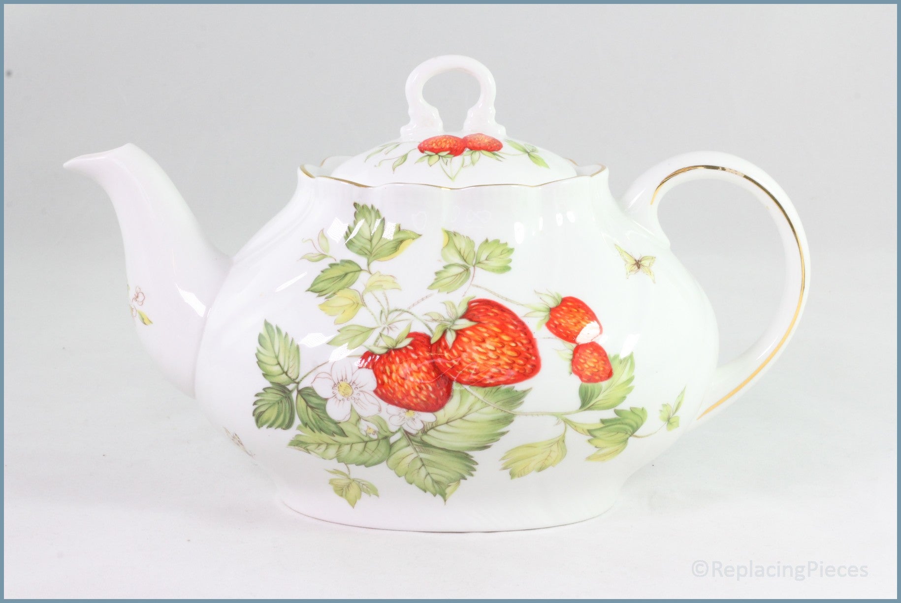 Queens - Virginia Strawberry - 1 3/4 Pint Teapot (Ringtons Backstamp)