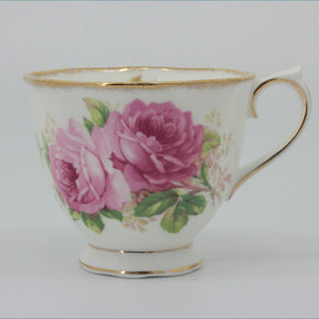 Royal Albert - American Beauty - Teacup