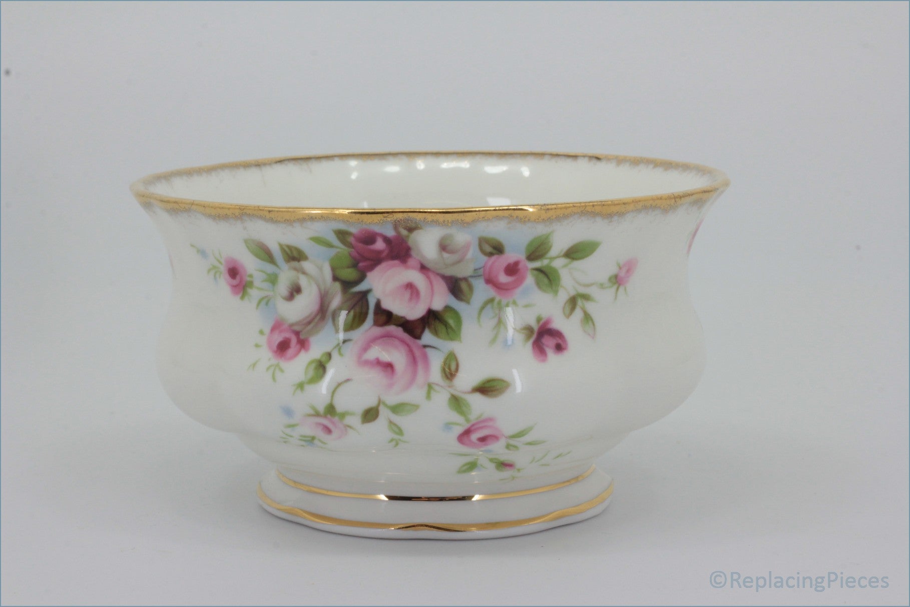 Royal Albert - Cottage Garden - Sugar Bowl - Decorative ceramic cup with floral pattern on a white background