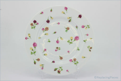 Royal Albert - Country Rose Bud - 7 7/8" Salad Plate