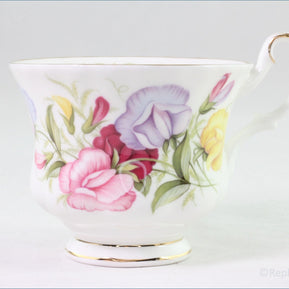 Royal Albert - Flower Of The Month (April) - Teacup