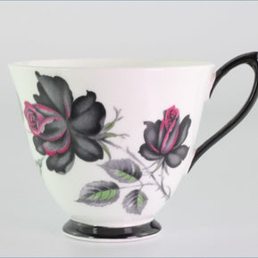 Royal Albert - Masquerade - Teacup (Patterned)