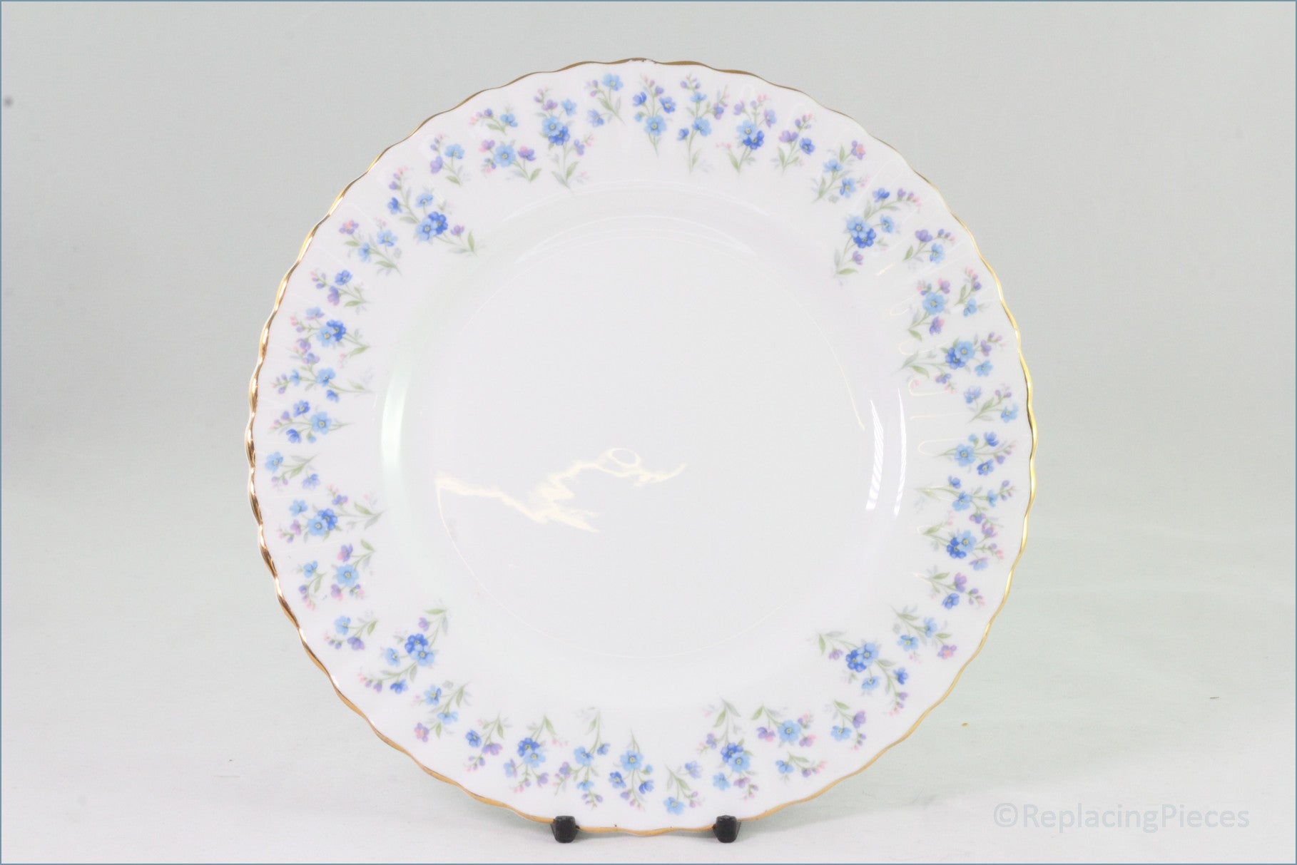 Royal Albert - Memory Lane - 8 1/8