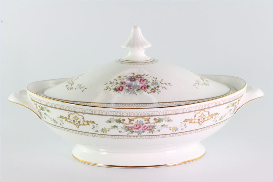 Royal Doulton - Alton (H5055) - Lidded Vegetable Dish