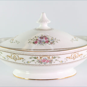Royal Doulton - Alton (H5055) - Lidded Vegetable Dish