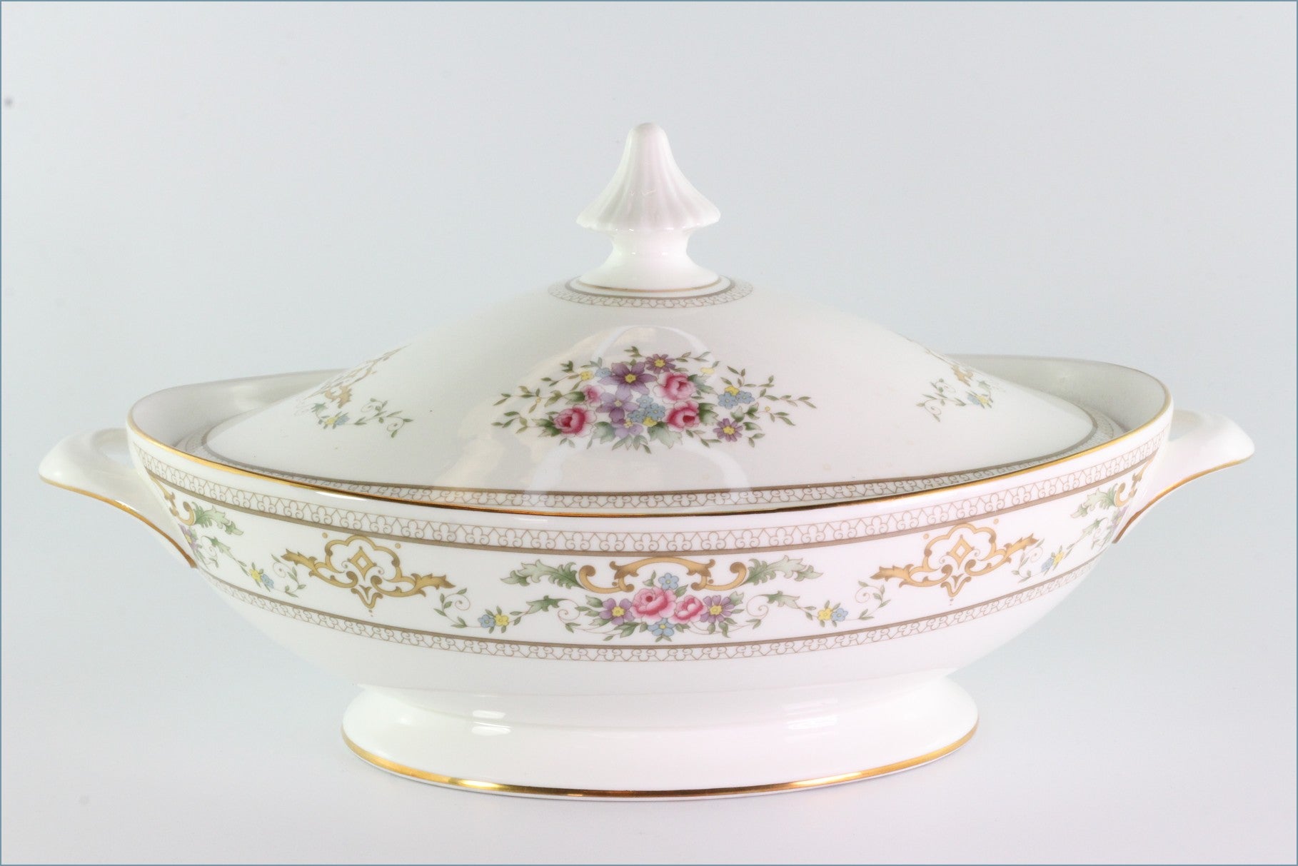 Royal Doulton - Alton (H5055) - Lidded Vegetable Dish
