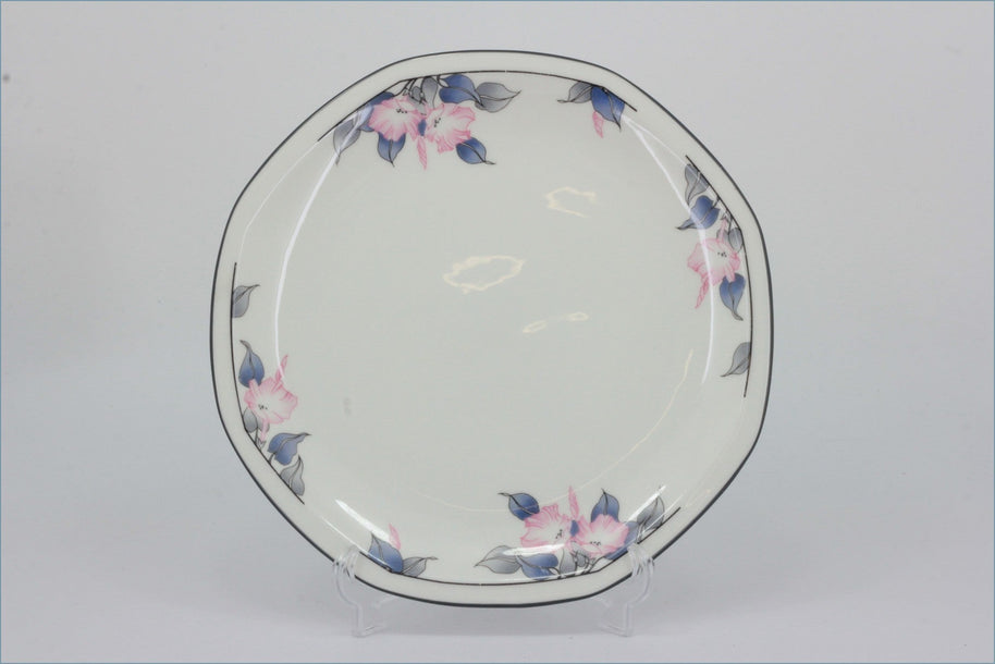 Royal Doulton - Bloomsbury - 8 1/8" Salad Plate