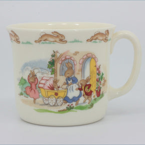 Royal Doulton - Bunnykins - Mug (Skipping)