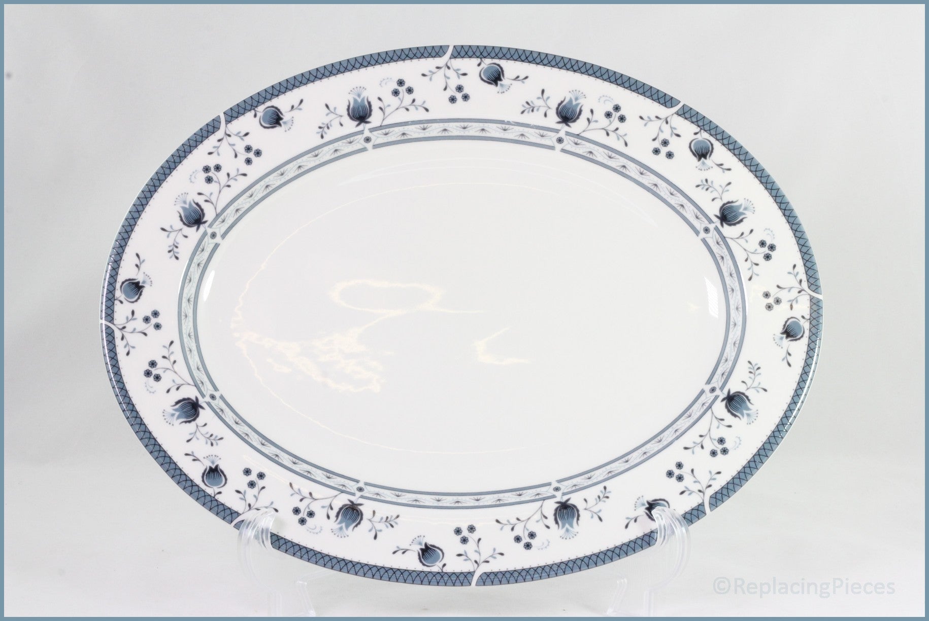 Royal Doulton - Cambridge (TC1017) - 15 3/4