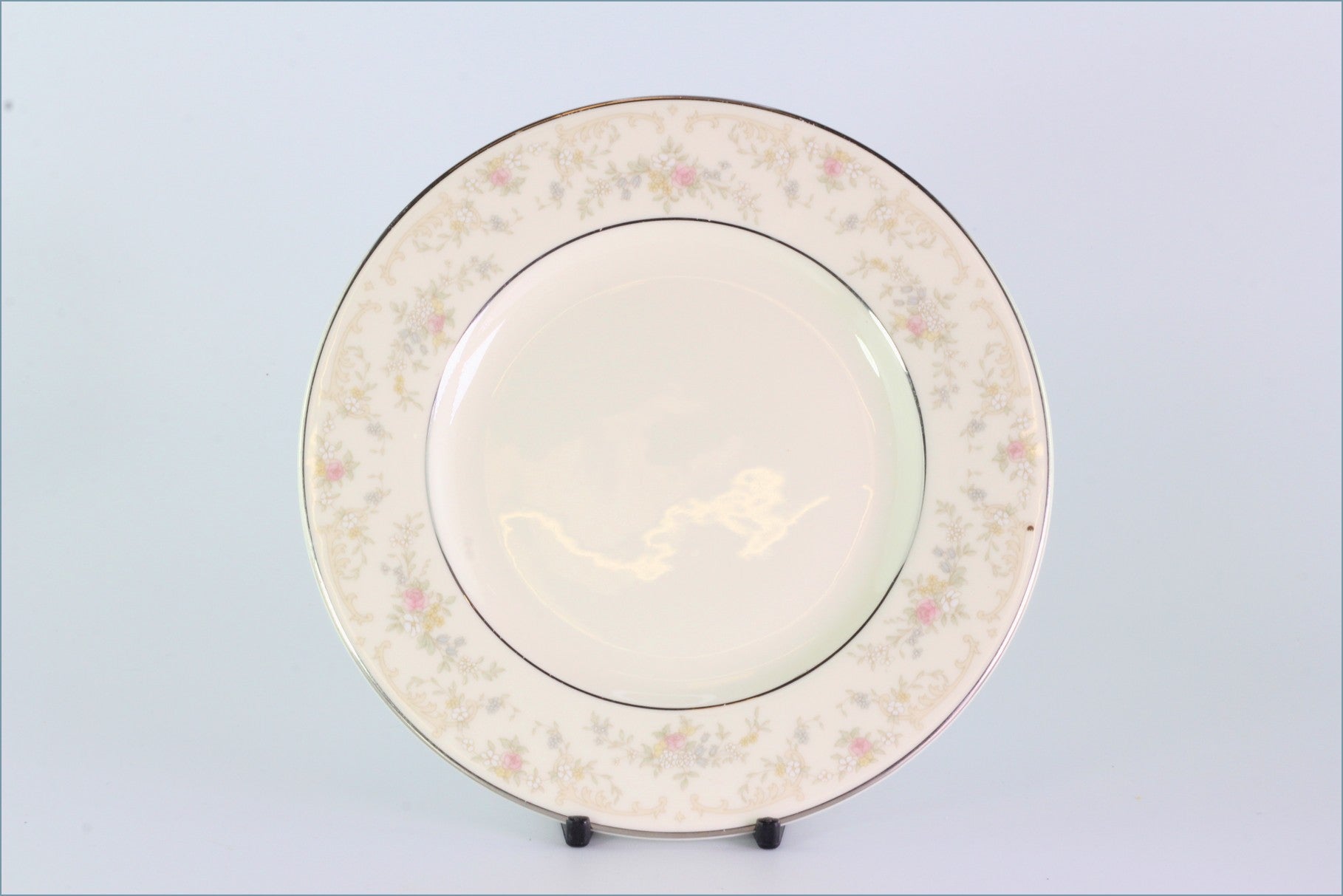 Royal Doulton - Diana (H5079) - 6 1/2