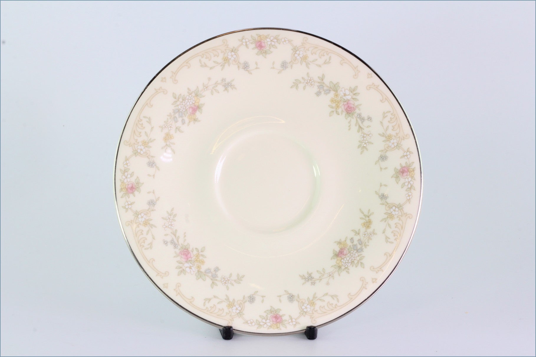 Royal Doulton - Diana (H5079) - Tea Saucer
