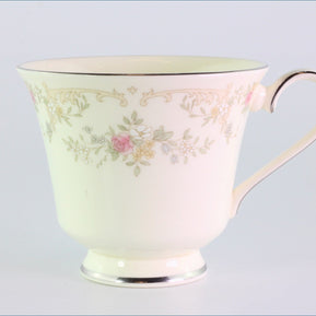 Royal Doulton - Diana (H5079) - Teacup