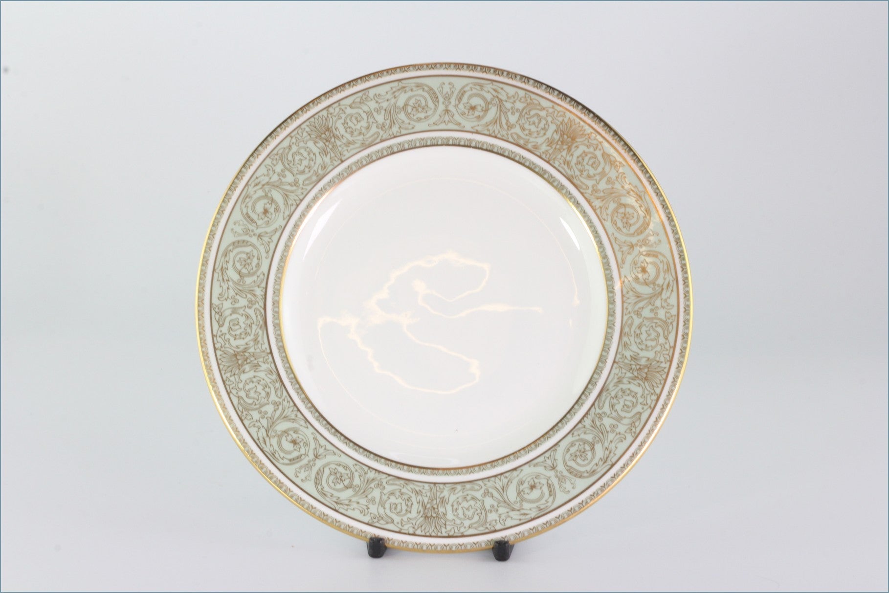 Royal Doulton - English Renaissance (H4972) - 6 1/2