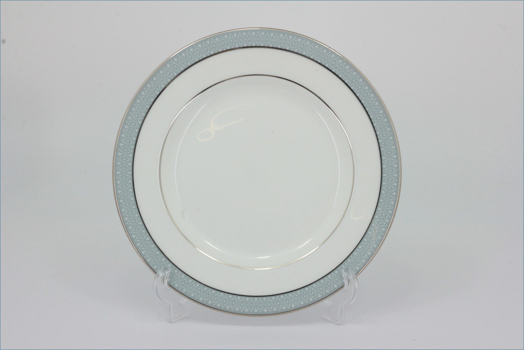 Royal Doulton - Etude (H5003) - 6 1/2