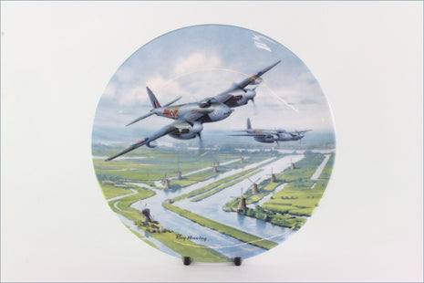 Royal Doulton - Flights Of Freedom - Returning Over Holland
