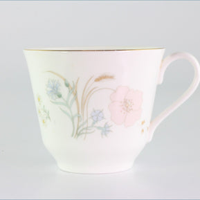 Royal Doulton - Flirtation (H5043) - Teacup