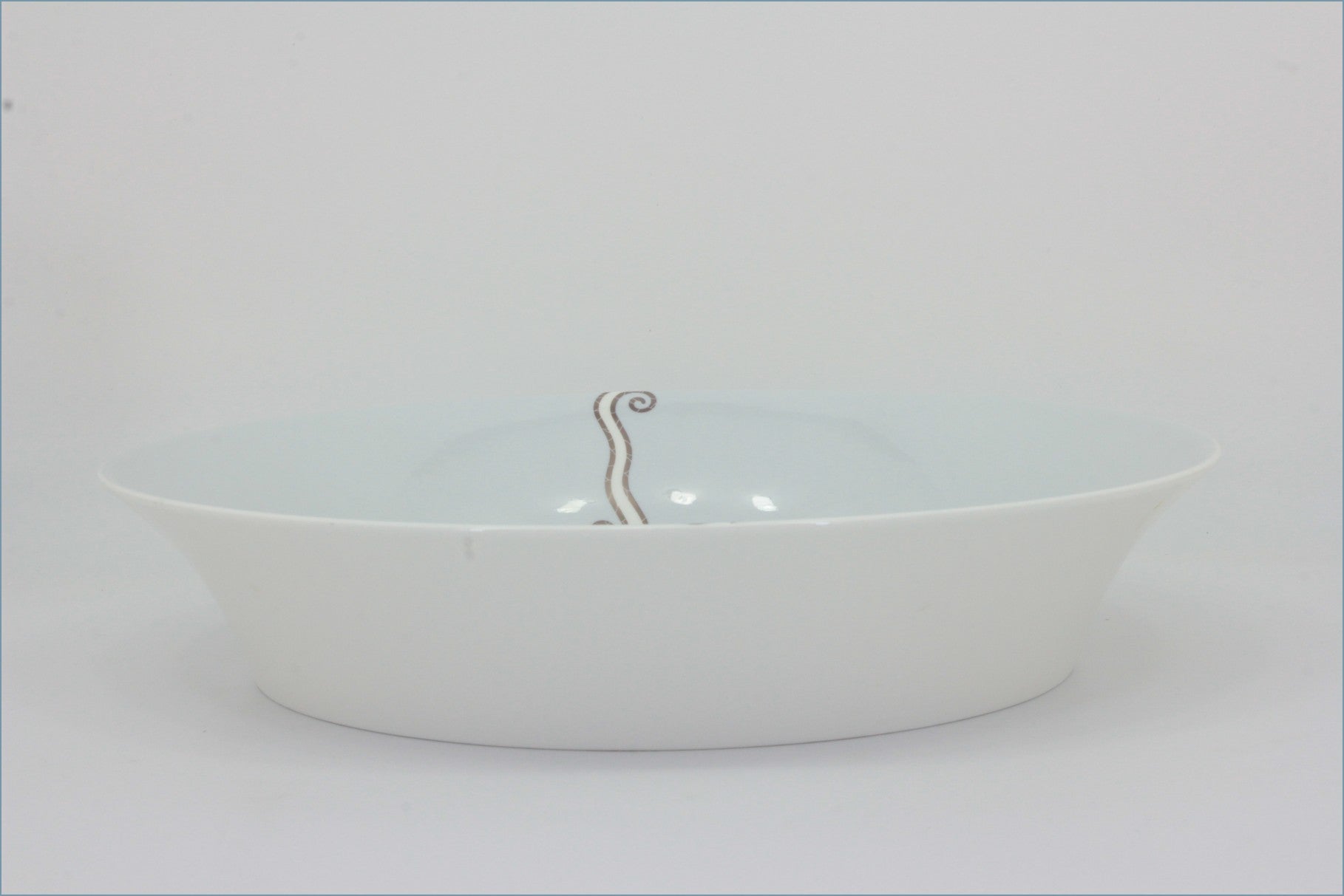 Royal Doulton - Fusion (Frivolous Blue) - 13 1/8