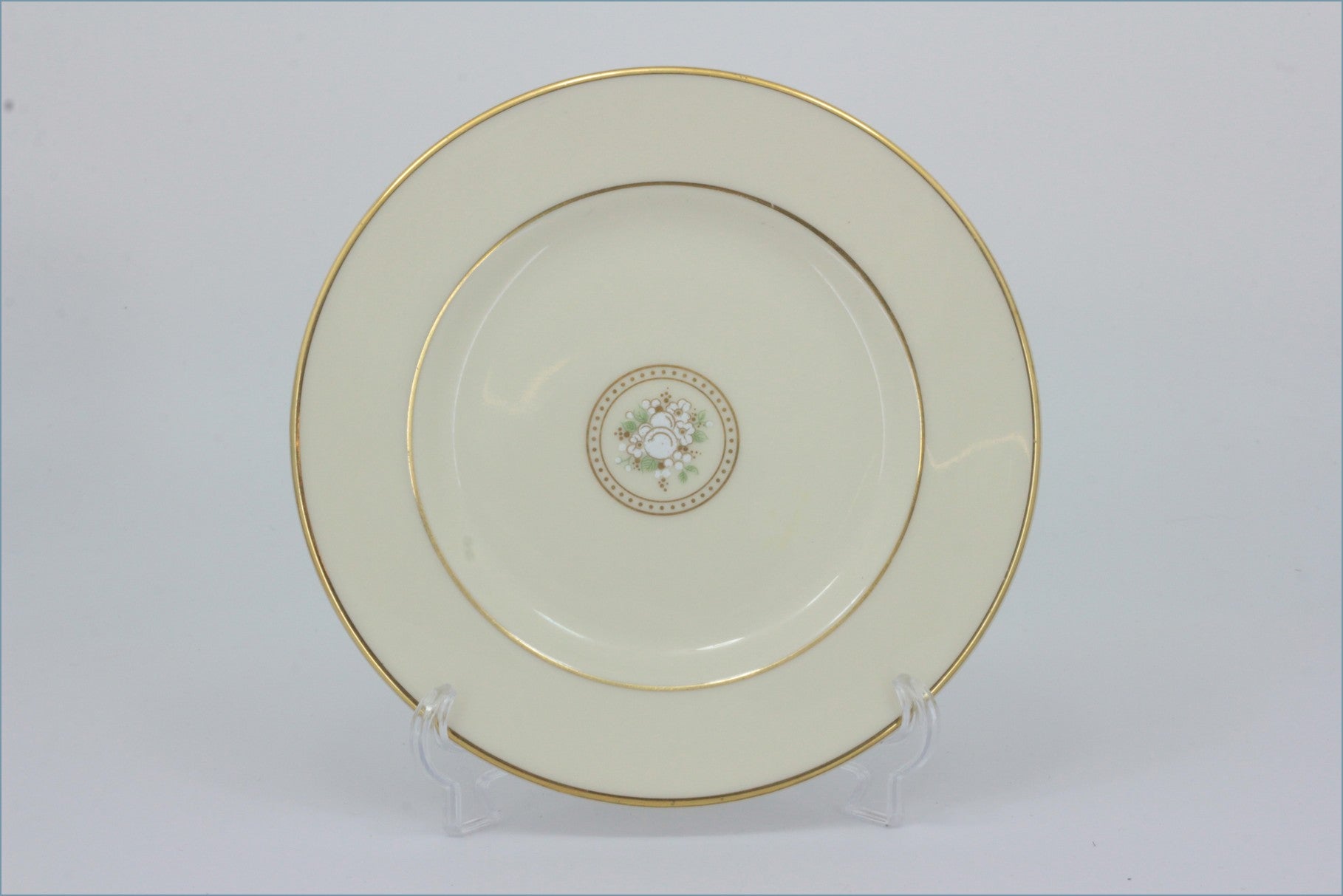 Royal Doulton - Heather (H5089) - 6 5/8