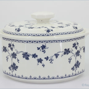 Royal Doulton - Hartford (LS1085) - 4 Pint Casserole Dish - White ceramic casserole dish with blue floral patterns on a white background