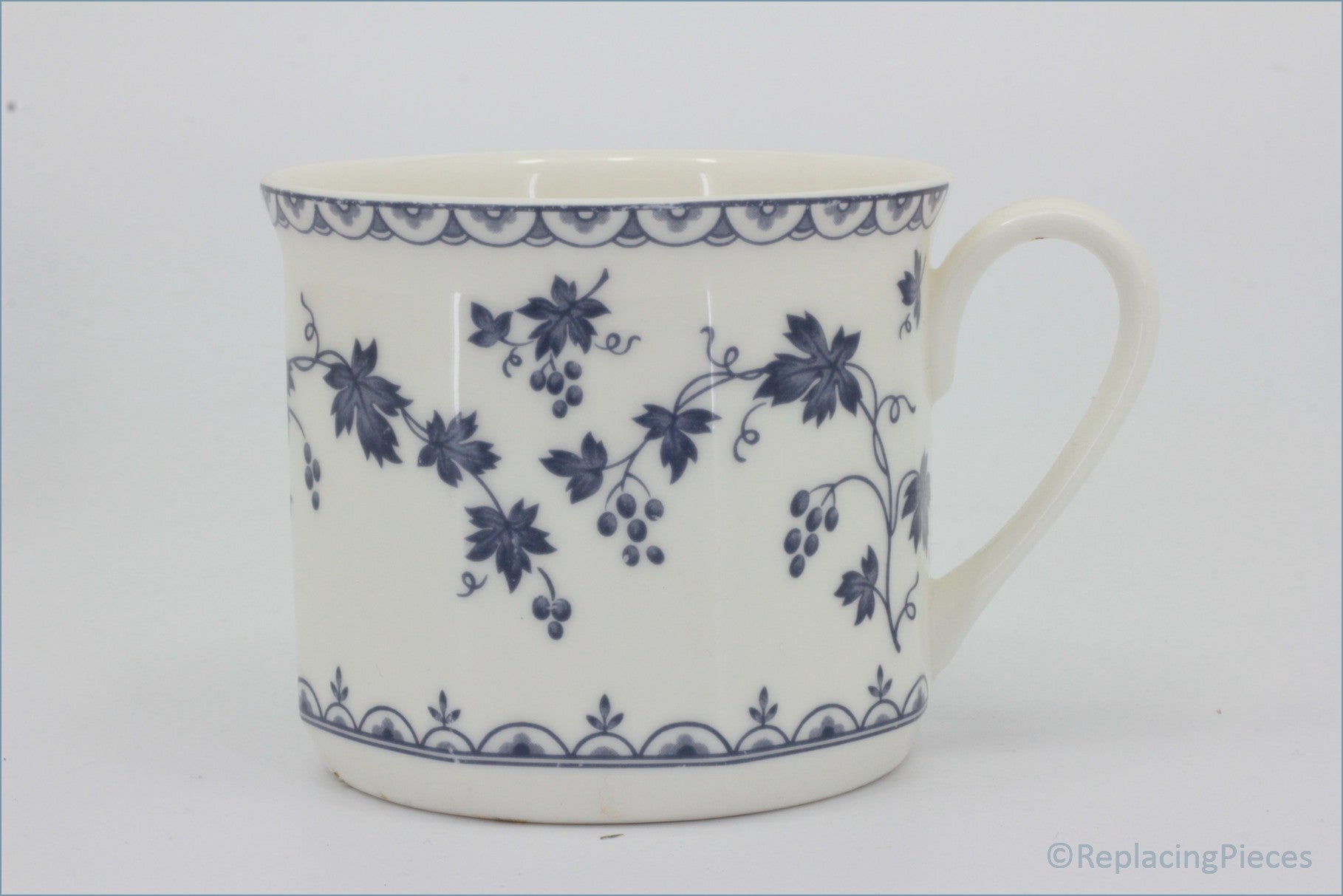 Royal Doulton - Hartford (LS1085) - Teacup - Ceramic teacup with blue floral pattern on a white background