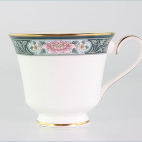 Royal Doulton - Hartwell (H5227) - Teacup