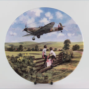 Royal Doulton - Heroes Of The Sky - Spitfire Coming Home (no.1)
