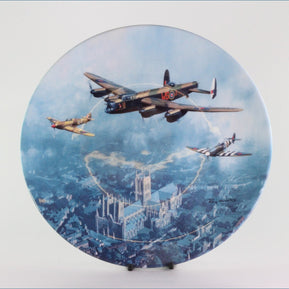 Royal Doulton - Heroes Over Home Territory - Flight Over Lincoln (Finale Issue)